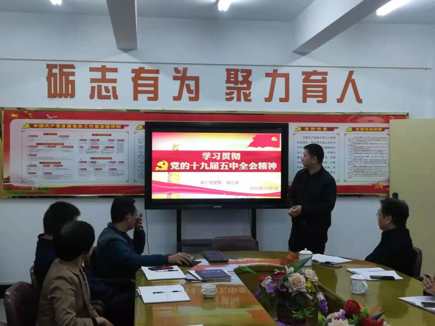 封面.jpg 封面.jpg