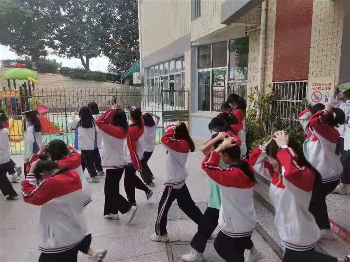坊前楼.jpg 坊前楼.jpg