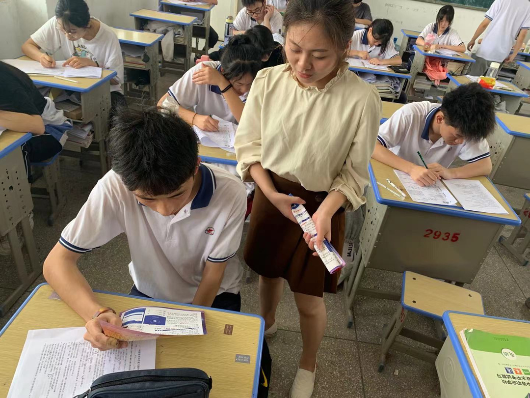 “国家反诈中心”APP安装及宣传 (1).jpg “国家反诈中心”APP安装及宣传 (1).jpg