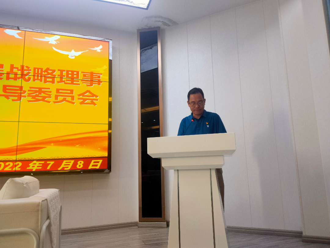 黄文辉宣读.jpg 黄文辉宣读.jpg