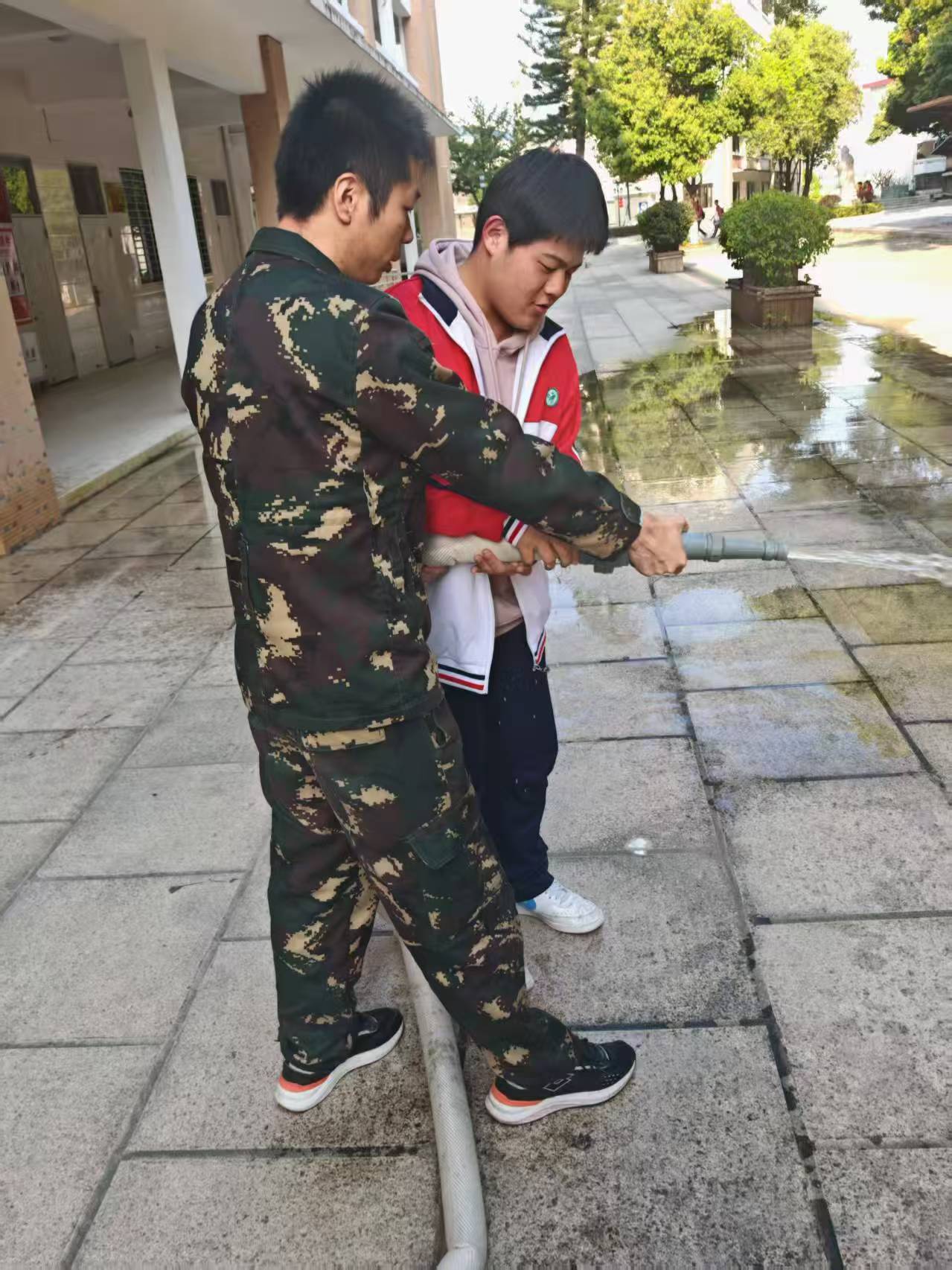 图片4.jpg