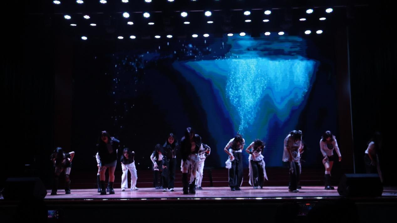 1768207399865725.jpg 1768207399865725.jpg